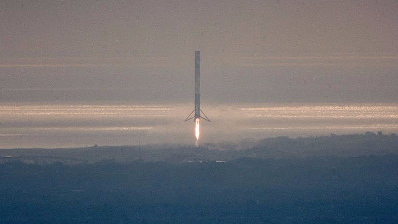 Falcon 9 takes off from the launch site. (Photo Courtesy: Twitter/<a href="https://twitter.com/elonmusk">Elon Musk</a>)