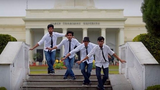 IIT-Roorkee students dance to Ed Sheeran’s ‘Shape of You.’ (Photo Courtesy: YouTube Screengrab)