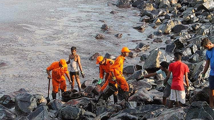 The viscosity of the oil was less and most of it was floating and visible and it was accumulated on the shore, said Dr Puri. (Photo: The News Minute)