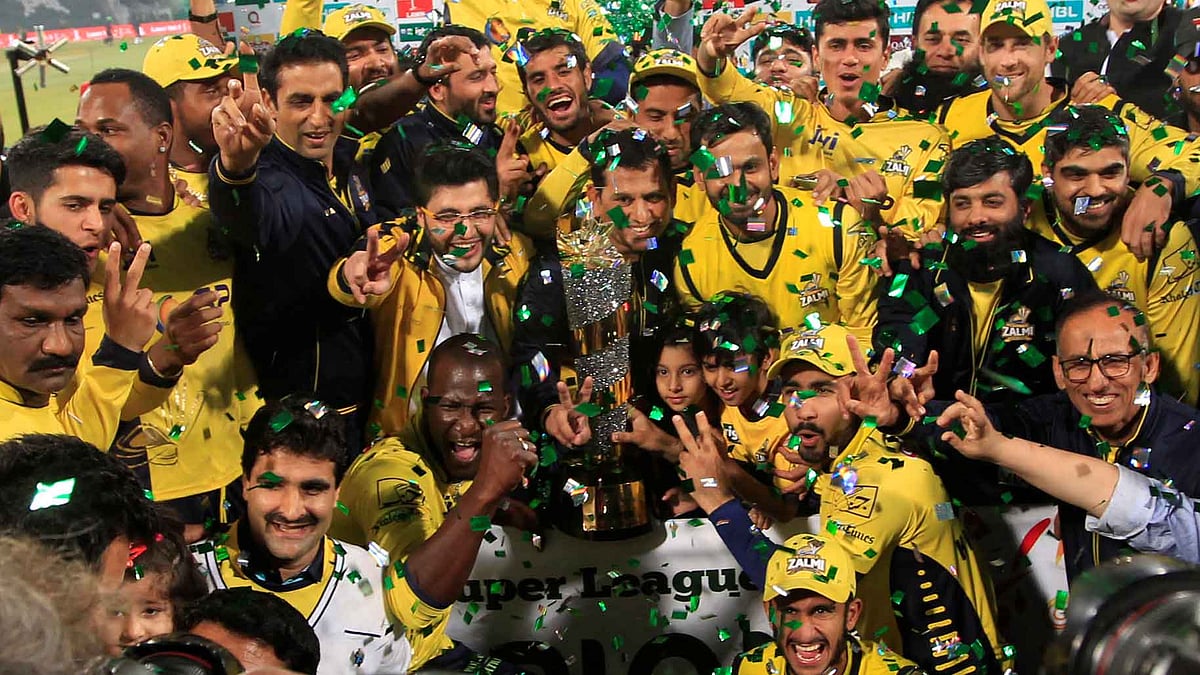 Pakistan’s Peshawar Zalmi celebrate their victory in the Pakistan Sports League at Gaddafi stadium in Lahore. (Photo: Reuters)