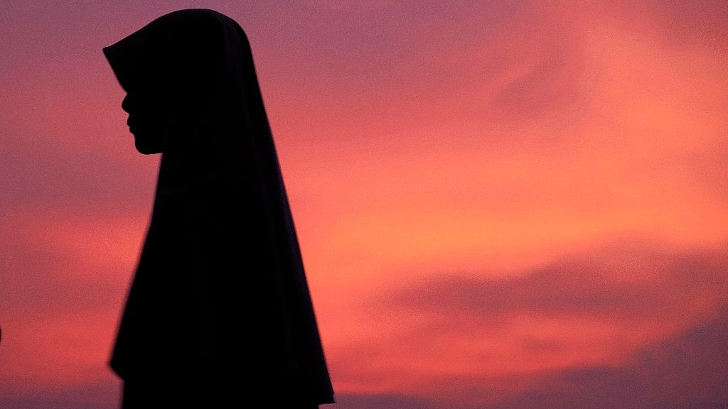 Despite being an international figure in the world of Islamic preaching, there is very little about Farhat Naik out in the public domain. (Photo: Pinterest)