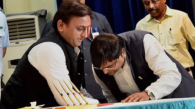 Akhilesh Yadav and Gayatri Prajapati. (Photo: PTI)