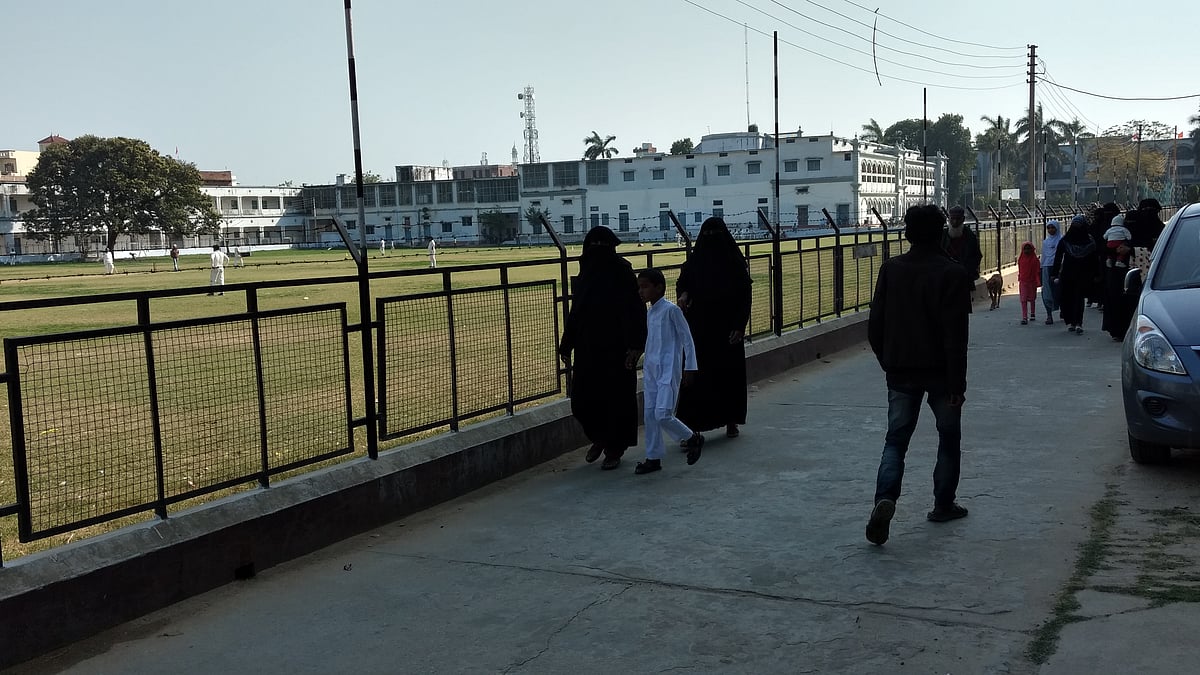 In Azamgarh’s Shibli National College, young Muslim women speak out on their ideal political <i>neta</i>. (Photo: Maanvi/<b>The Quint</b>)  &nbsp;