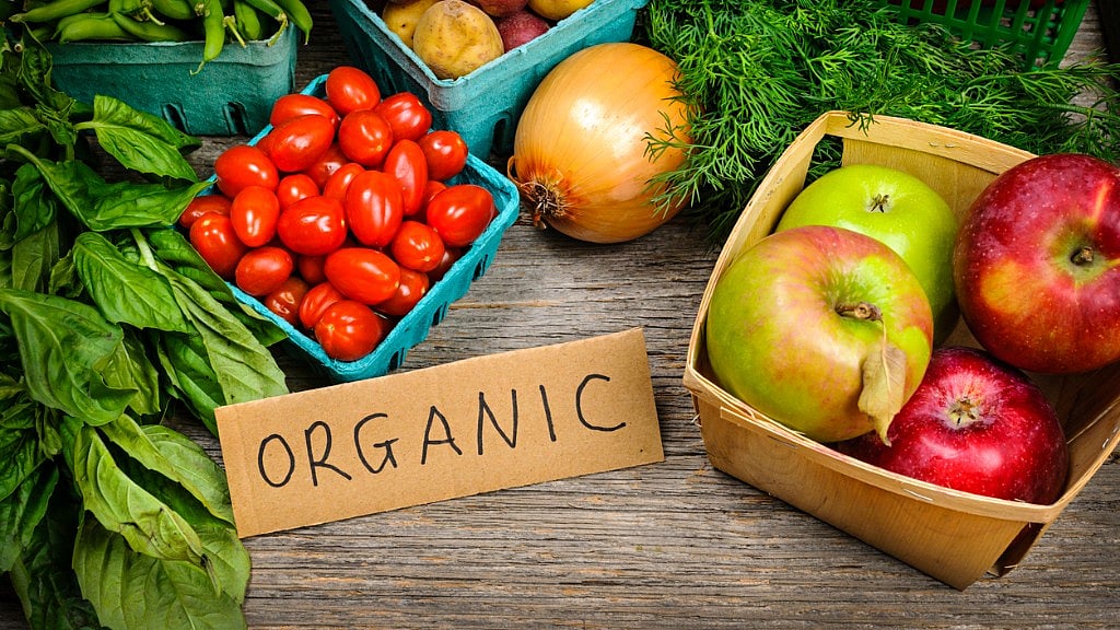 At a time when almost every fruit and vegetable being grown is sprayed with pesticides, what if you could control what goes into growing your food? (Photo: iStock Photos)