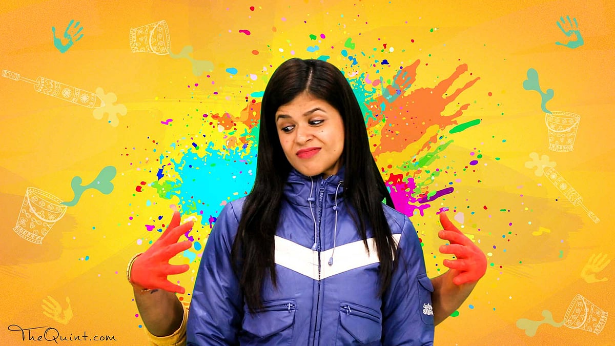 With the help of our Holi protective gear, women can play Holi without getting sexually harassed. (Photo: Rhythum Seth/<b>The Quint</b>)