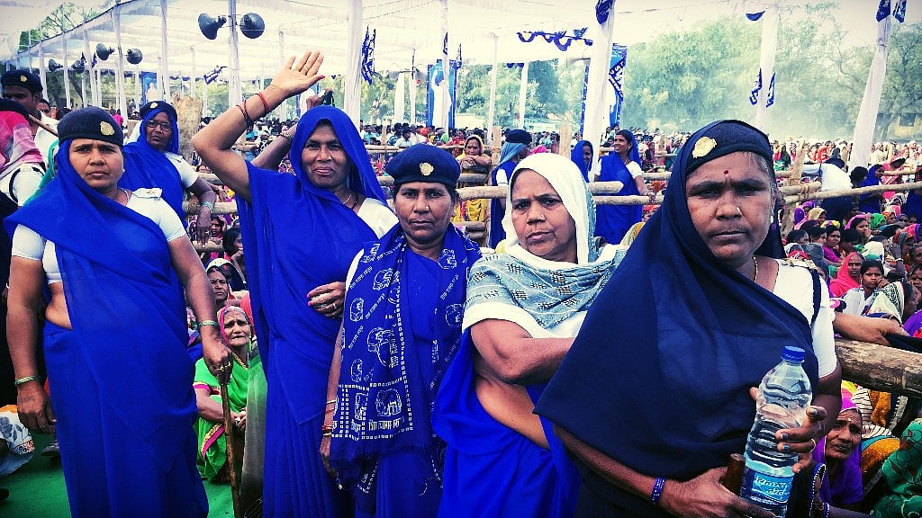 Mayawati might be like ‘god’ for some but ‘Dalit ki Beti’ may find it tough to consolidate her core vote bank. (Photo: Jyoti Malhotra/ <b>The Quint</b>)