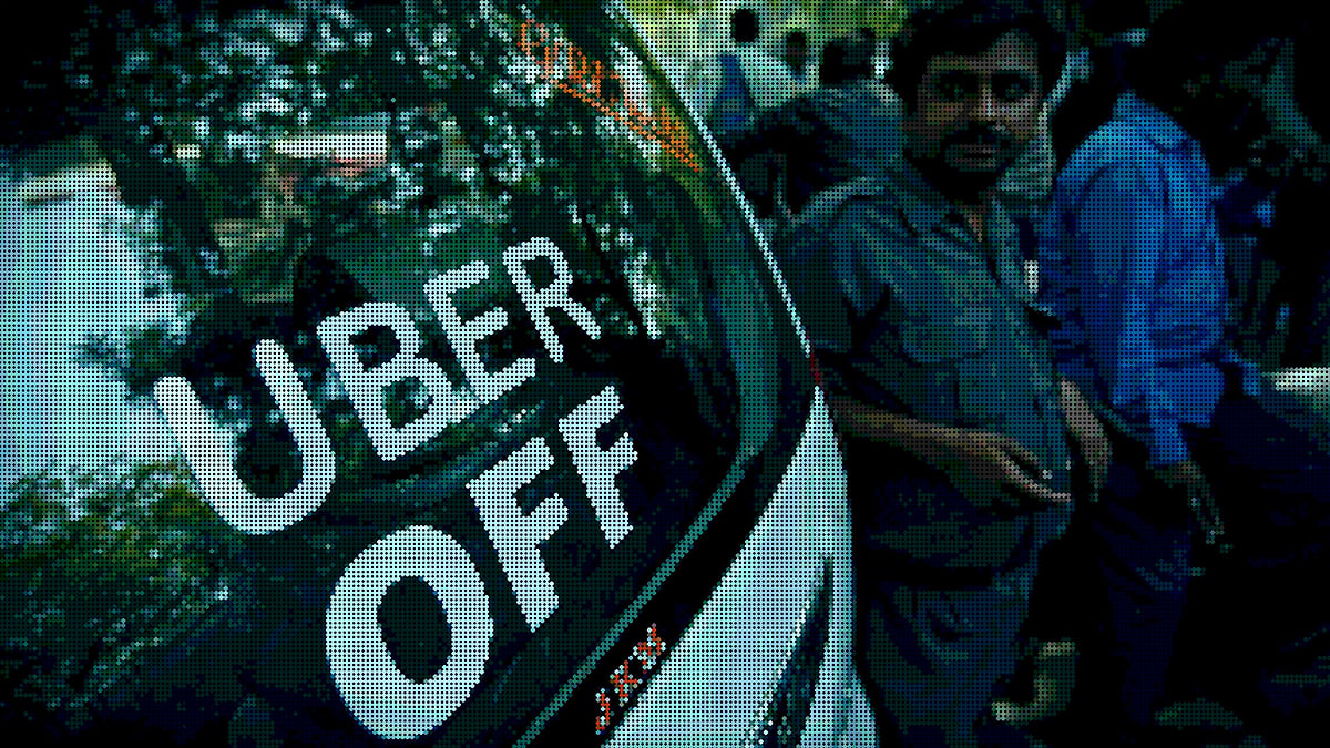 Ola and Uber drivers went on protest against unfair practices. (Photo: Reuters altered by <b>The Quint</b>)