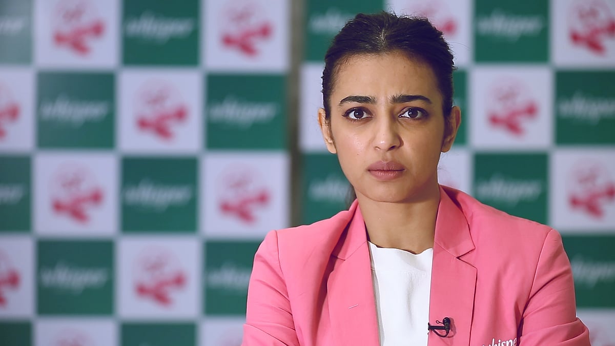 Radhika Apte tell us about her problem with periods. 