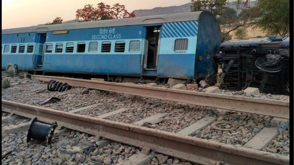Train derailed (<b>Photo:</b> ANI screengrab)