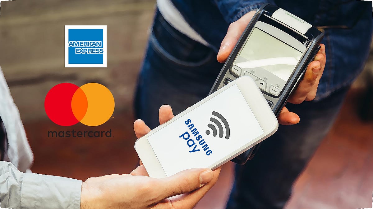 Samsung Pay works by tapping the app on to the POS terminal device and pay. (Photo: <b>The Quint</b>)