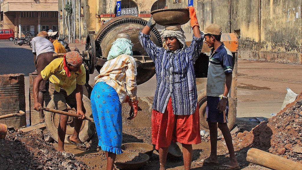 The minimum wages would go up from Rs 9,724 to Rs 13,350 a month for unskilled labourers. (Photo: iStockphoto)