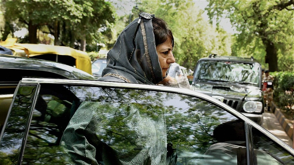 Jammu and Kashmir Mehbooba Mufti arrives at 7 Lok Kalyan Marg on Monday. (Photo: PTI)