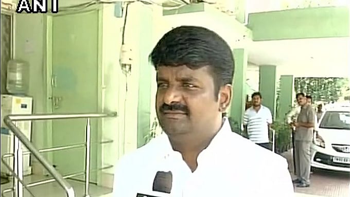 On Friday, I-T officials raided the residences and business premises of Tamil Nadu Health Minister C Vijayabaskar. (Photo: ANI)