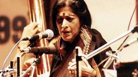 Renowned Hindustani classical vocalist Kishori Amonkar passed away on 3 April 2017. (Photo Courtesy: Twitter/<a href="https://twitter.com/onlysarang">@<b>onlysarang</b></a>)