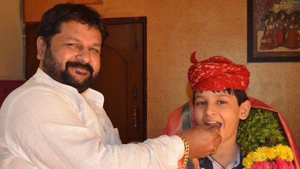 Eleven-year-old Agastya Jaiswal appeared for the examination in March. (Photo Courtesy: <a href="https://www.facebook.com/Nainajaiswal22/photos/ms.c.eJw9zMENADEIA8GOTmAfBvpvLFIQ~_Y68dqaHJArAT30~_kLoALggdEZm2UHYX3i~;xSWohepL3kURVW~;MAjnUX~;g~-~-.bps.a.1371566572889109.1073741945.380462745332835/1371566636222436/?type=3&theater">@Nainajaiswal22</a>/Facebook)