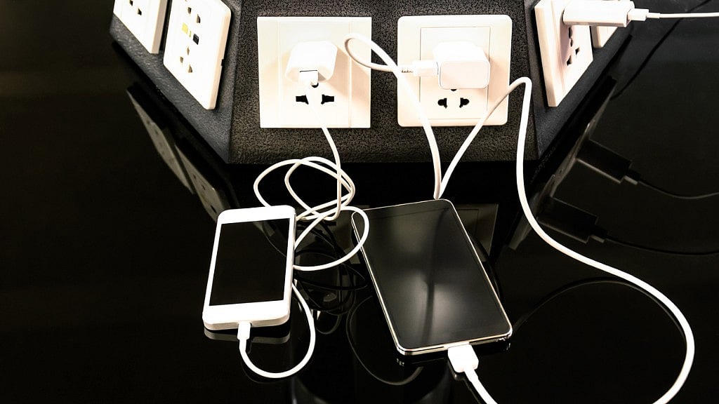 Public charging points may be vulnerable to data theft. (Photo: iStock)