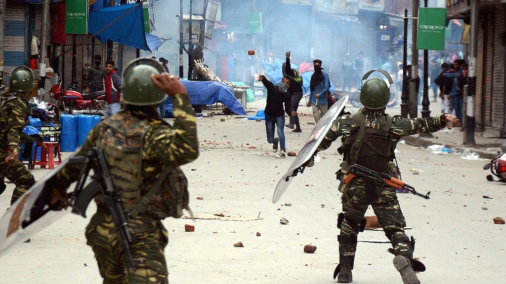 The government told the SC that a dialogue to restore normalcy was possible only with legally recognised stakeholders. (Photo: PTI)