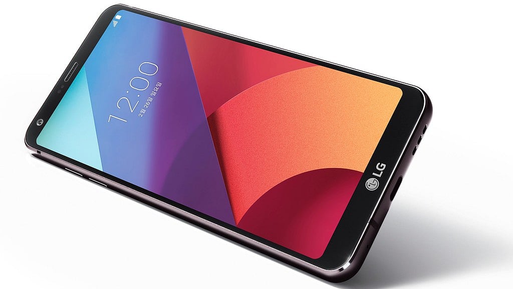 The LG G6 comes with a 5.7-inch wide display and is water-resistant. (Photo Courtesy:<a href="http://https://www.flickr.com/photos/lge/33121414156"> flickr.com</a>)