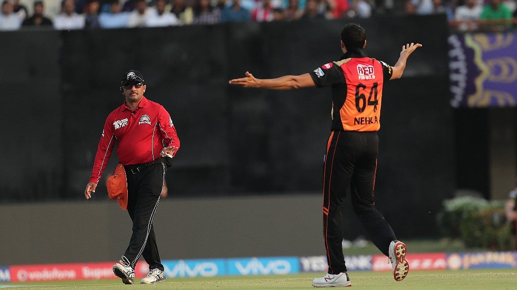 Ashish Nehra appeals during Sunrisers Hyderabad match against Kolkata Knight Riders on Saturday. (Photo: BCCI)