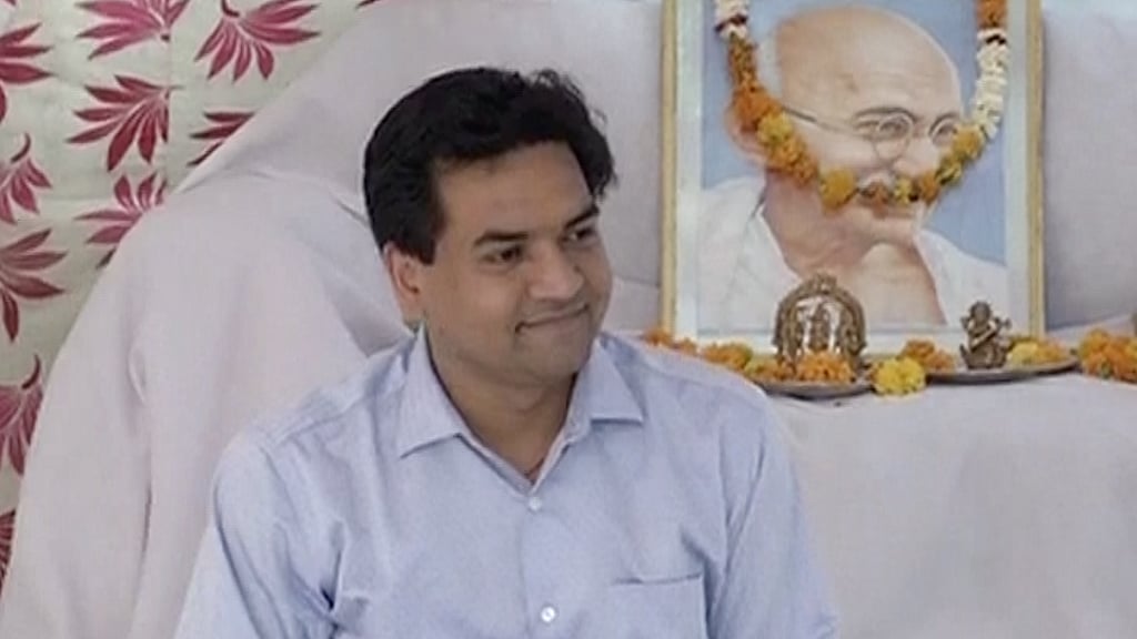 Mishra on Tuesday filed CBI complaints against Kejriwal over allegations of corruption. (Photo: ANI)