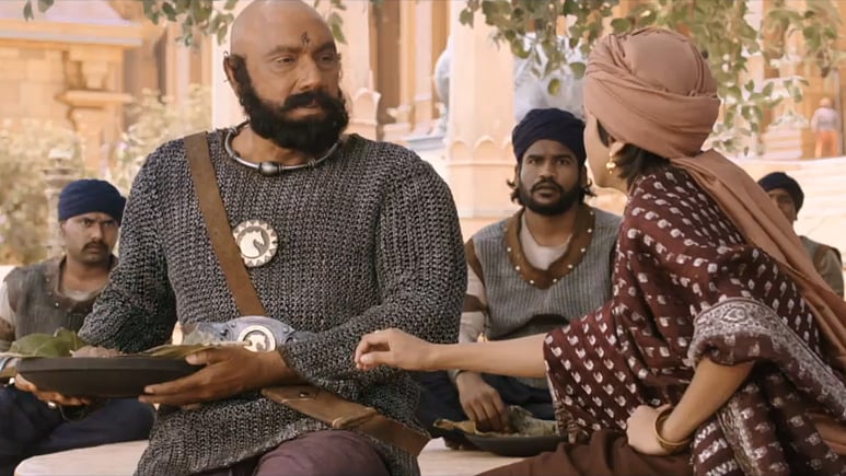 The one thing missing in <i>Baahubali</i> is food. Here’s what Kattappa possibly fed Baahubali. (Photo: YouTube / Arka Media)