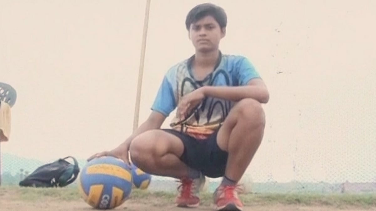 Sirisa Kurami has made the cut for India’s under-18 volleyball team that will play in China. (Photo: ANI screengrab)