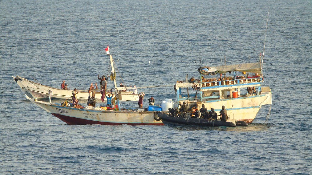 INS Sharda foils piracy attempt at Gulf of Eden. (Photo Courtesy: Twitter/<a href="https://twitter.com/indiannavy/status/864804087300272129">@SpokespersonNavy</a>)