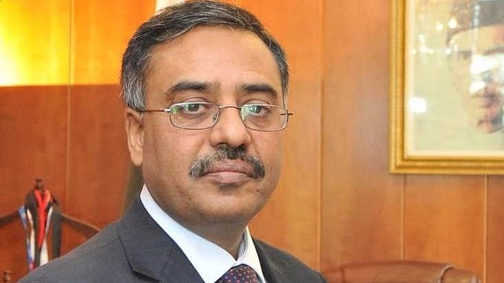 Sohail Mahmood, currently Pakistan’s ambassador in Turkey, was granted a visa by India on Friday. (Photo Courtesy: Twitter/<a href="https://twitter.com/Kashmir_Reader">Kashmir Reader</a>)