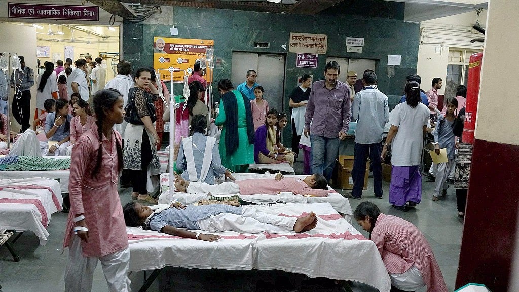 Students admitted in hospitals due a gas leak in school (Photo: PTI)