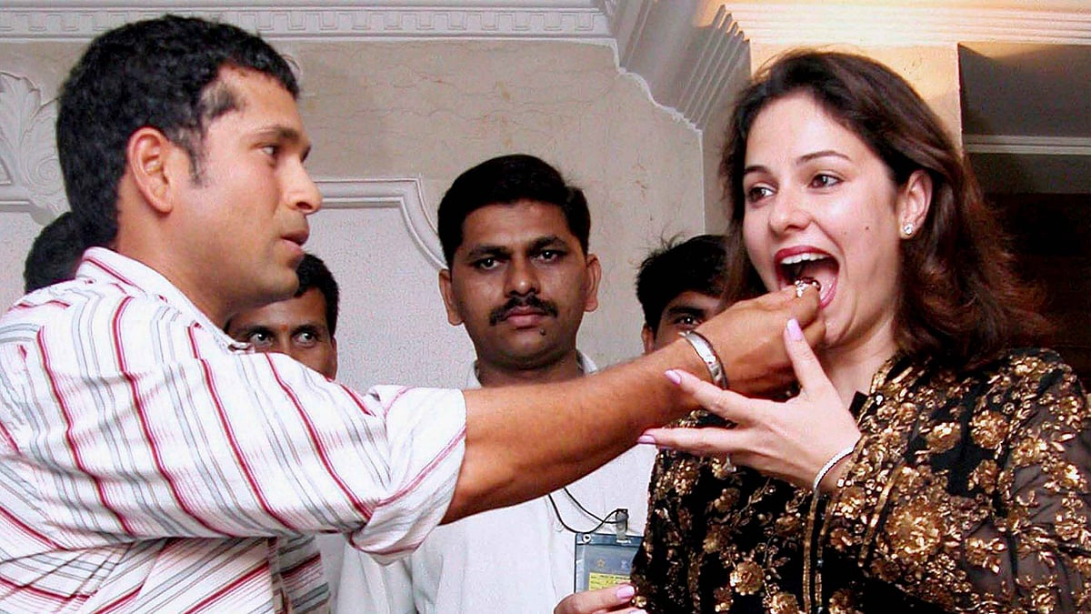 File photo of Sachin Tendulkar (L) and his wife Anjali Tendulkar (R). (Photo: PTI)