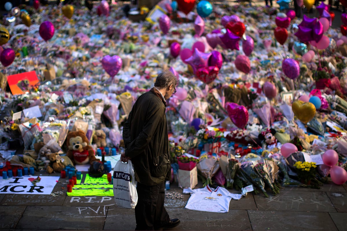 Earlier, pictures of the Manchester bomber on his way to the arena were released by police. (Photo: AP)