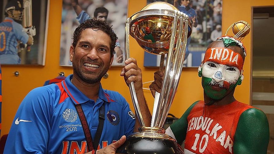 Sachin Tendulkar with Sudhir Kumar Gautam. (Photo courtesy: Twitter)