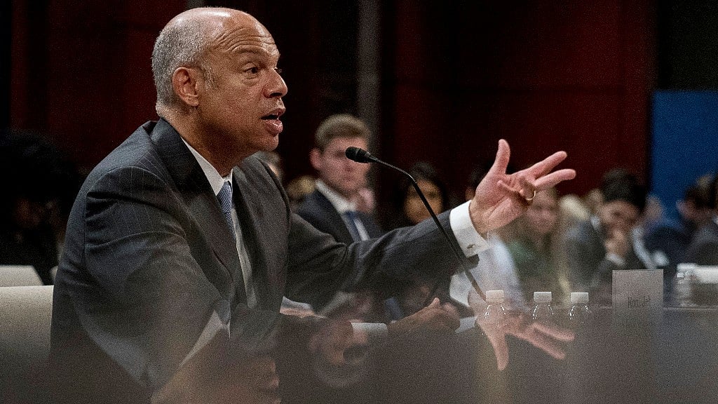 Former Homeland Security Secretary Jeh Johnson testifies to the House Intelligence Committee task force. (Photo: AP)