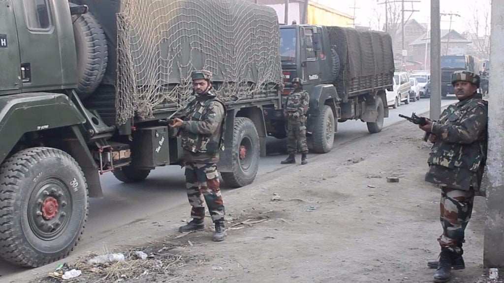 <div class="paragraphs"><p>File image of Indian Army personnel in Pulwama in Jammu and Kashmir. Image used for representational purposes only. </p></div>