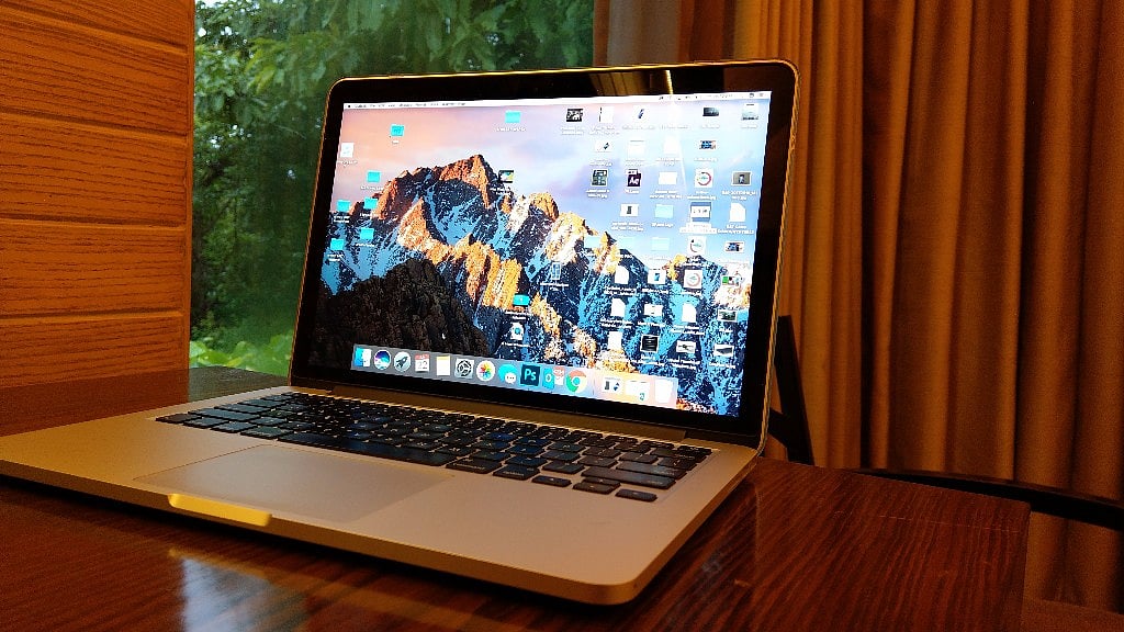 MacOS High Sierra is the latest version running on MacBooks. 