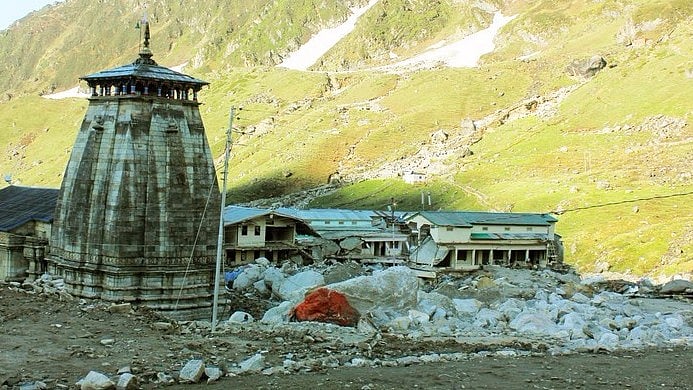 Kedarnath temple with destroyed houses following the 2013 flood disaster. &nbsp;