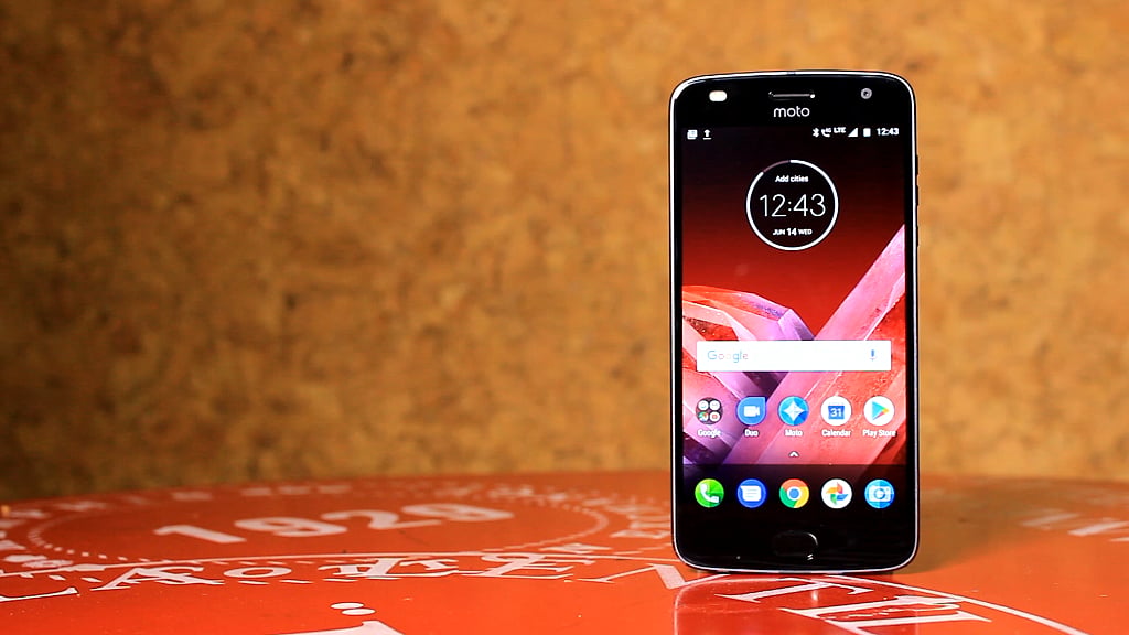 Moto Z2 Play.