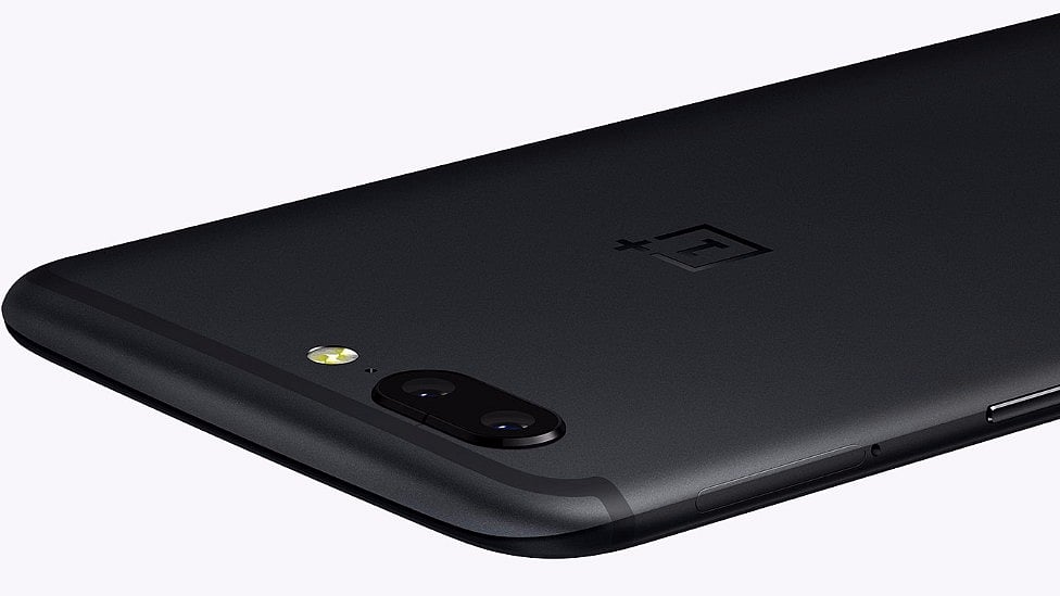 OnePlus 5 to sport dual cameras at the back. (Photo Courtesy: Twitter/<a href="https://twitter.com/petelau2007">Pete Lau</a>)
