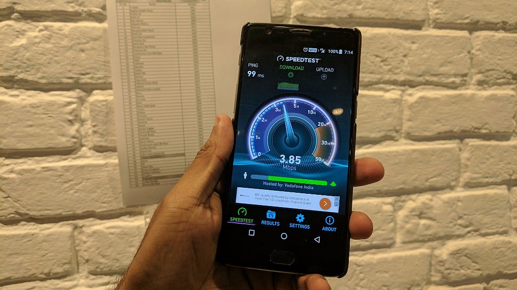 4G speed in India is slow, but things are slowly getting better. (Photo: <b>The Quint</b>)