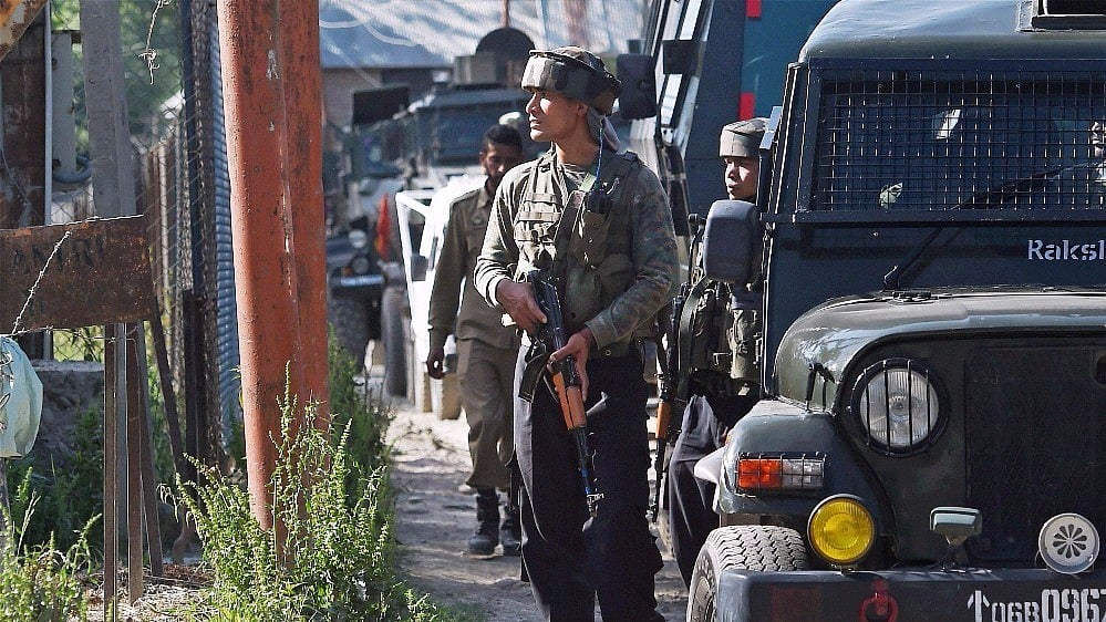 Security Forces on vigil in combating terrorists. Photo for representational purpose.&nbsp;