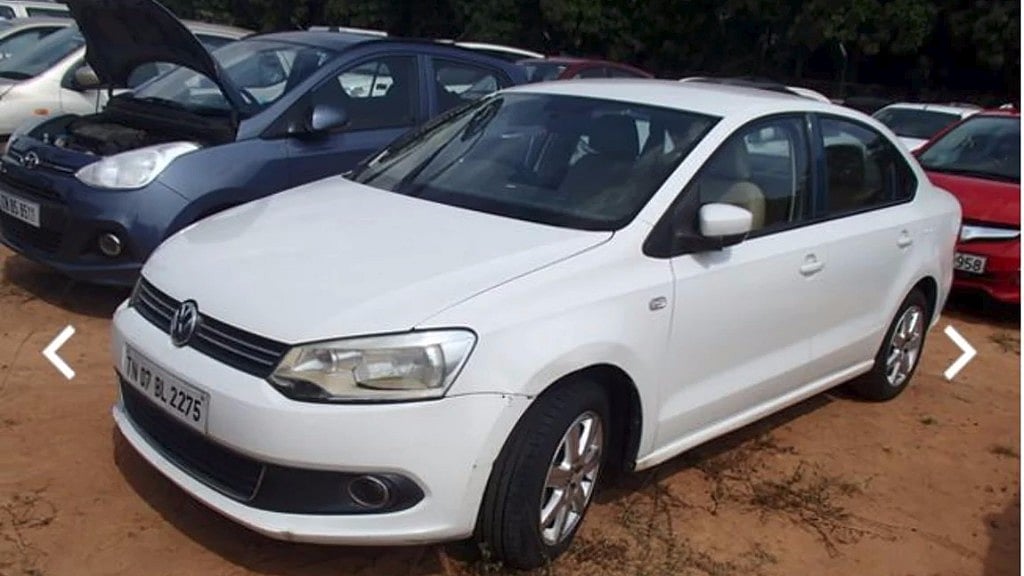 Car and bike dealers have mounting stocks of unsold inventory owing to poor sales. 
