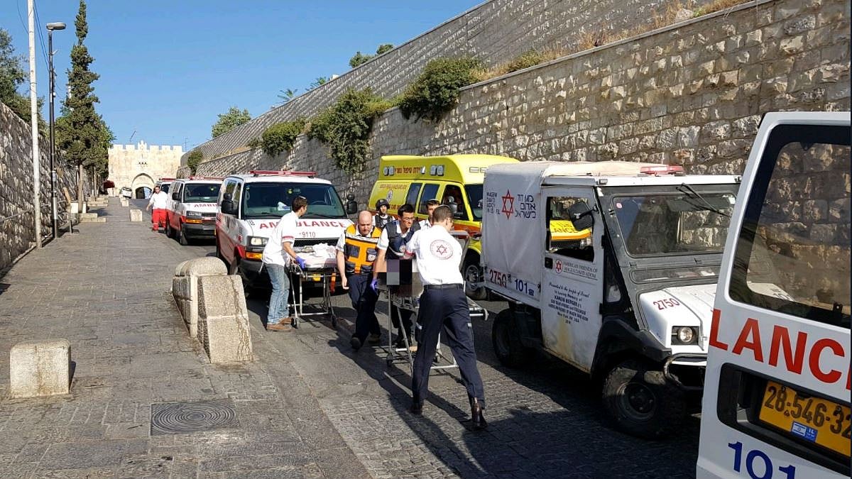 An ambulance outside the al-Aqsa mosque. (Photo Courtesy: Twitter @<a href="https://twitter.com/IsraelHatzolah">IsraelHatzola</a>h)