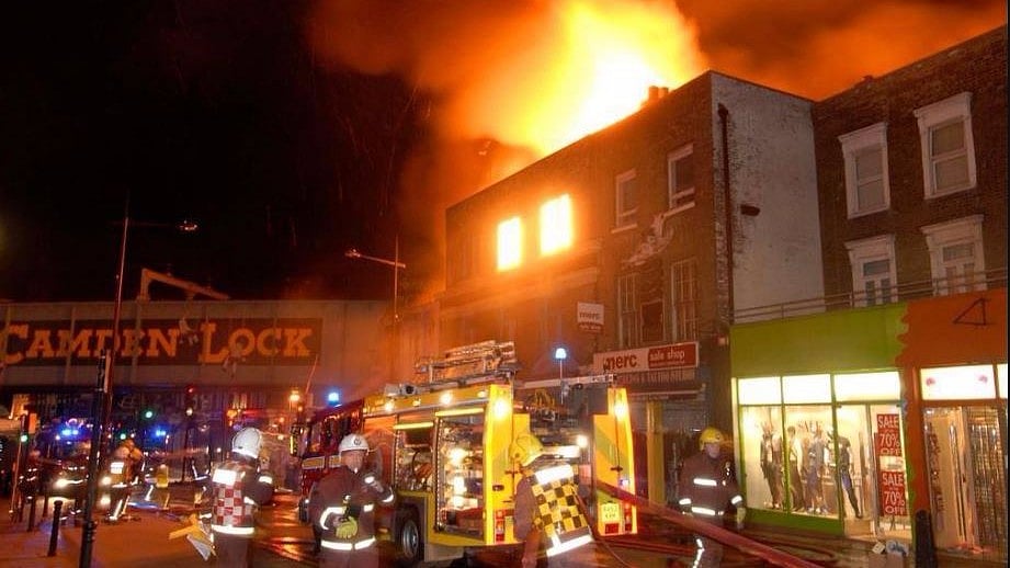 A massive fire broke out at London’s Camden Lock Market in the early hours of Monday. 