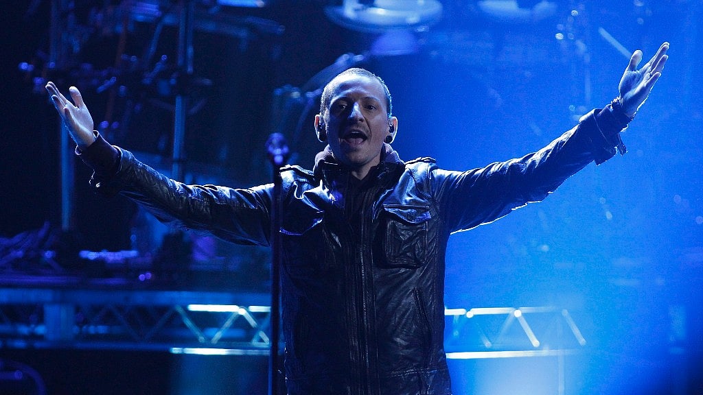 Chester Bennington of Linkin Park performs “Burn It Down” at the 40th American Music Awards in Los Angeles, California in 2012. 
