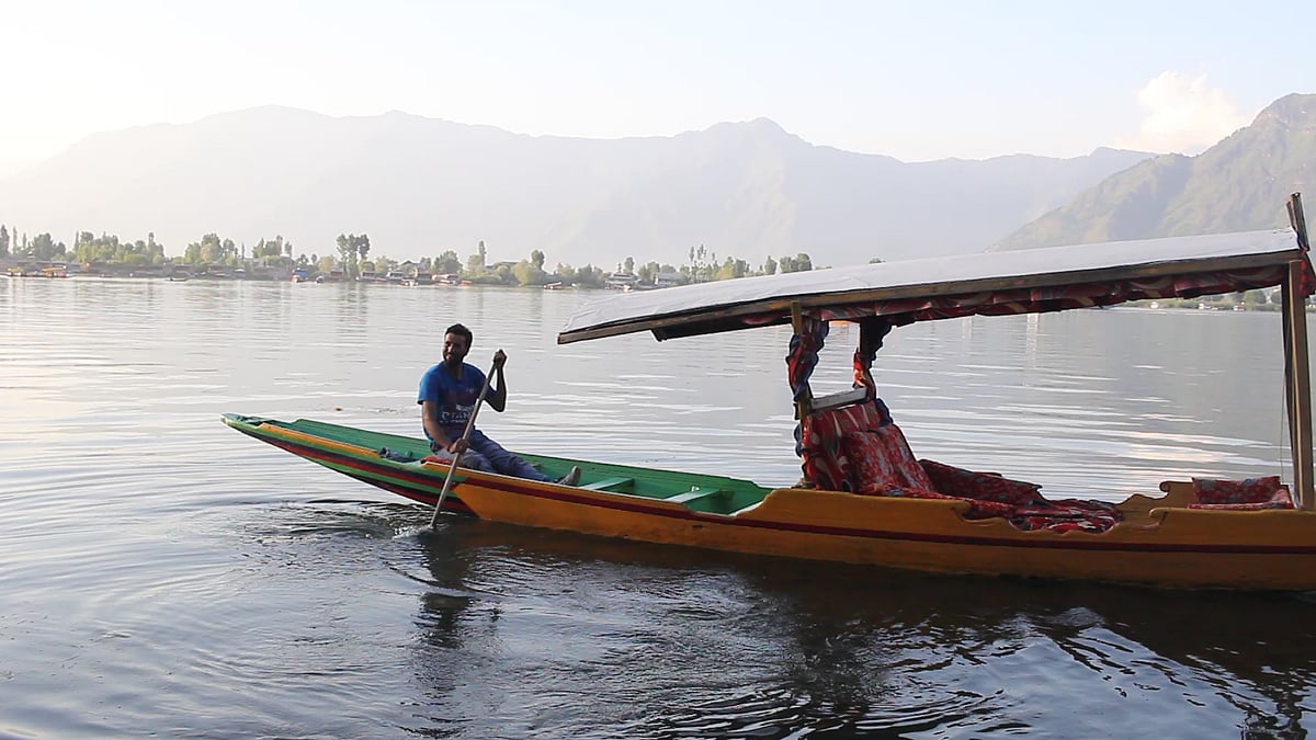 Kashmir’s tourism economy dwindles