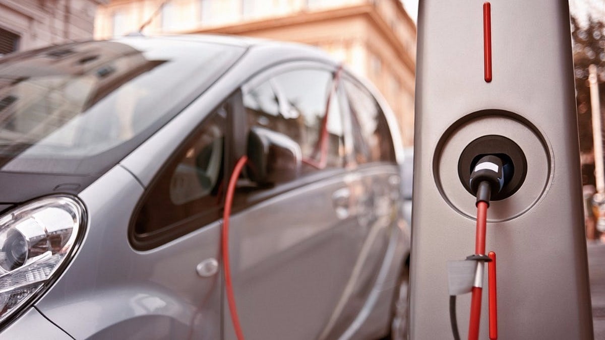 Automaker’s move towards electric cars
to fight plant-warming emissions.
It is expected to spur lower costs