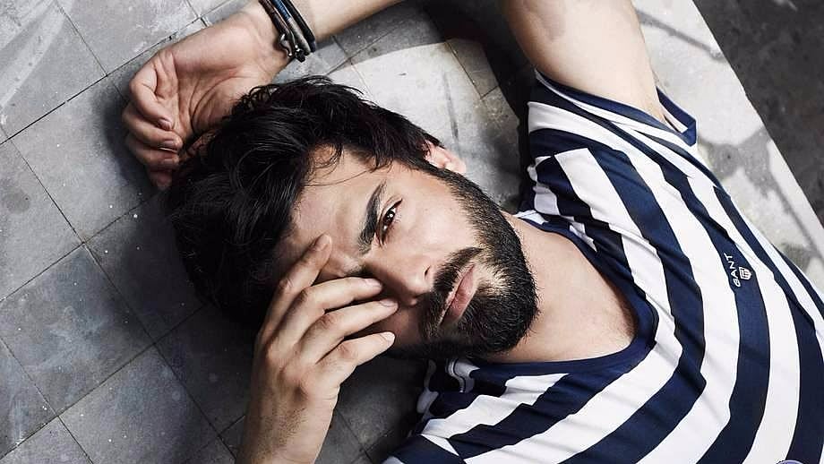 Fawad Khan
features in an ad for a Pakistan-based property website.