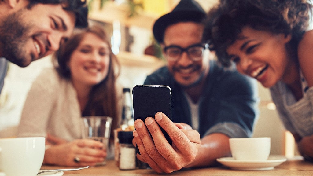 By offering benefits such as data rollover and handset protection, Airtel plans to change the postpaid game (Photo: iStock)