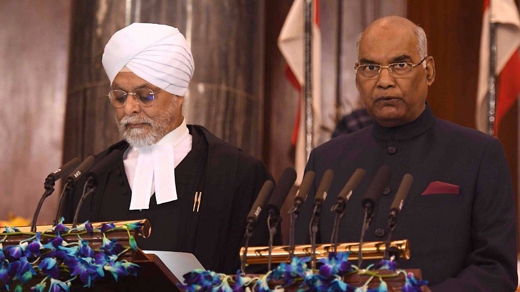 Chief Justice of India JS Khehar administers oath of office to President Ram Nath Kovind.