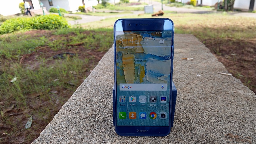 The Honor 8 Pro comes with dual 12-megapixel lens